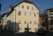 Poslovno stanovanjski objekt »Švica» v Idriji - Čas gradnje: 1995-1996