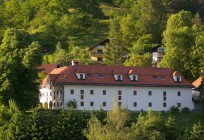 Kendov dvorec v Spodnji Idriji - Čas obnove: 1992