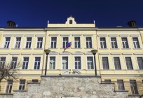 Obnova Gimnazije Jurija Vege v Idriji in izgradnja nove telovadnice - Čas gradnje: 2006–2008